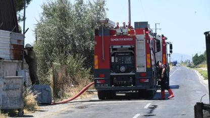 Bornova’da ot yangını büyümeden söndürüldü
