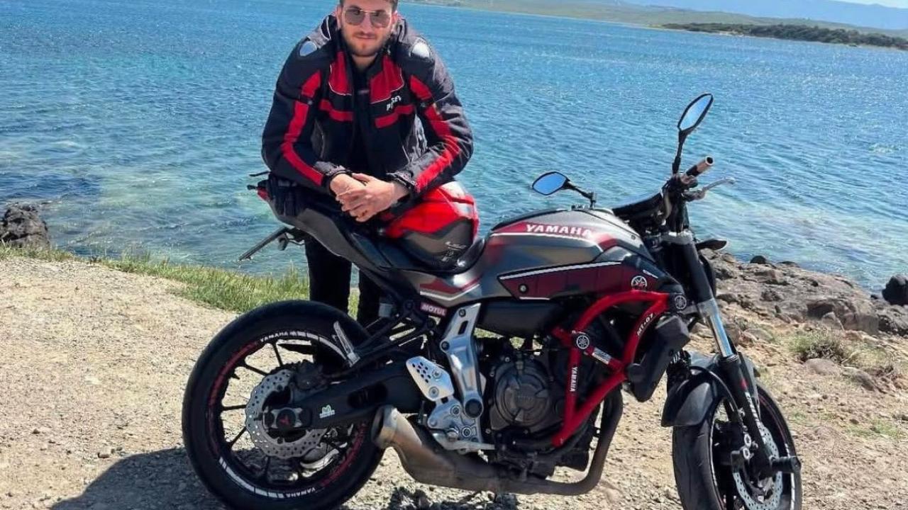 İzmir'de genç motosiklet eğitmeni kazada hayatını kaybetti