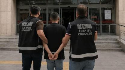 İzmir'de silah operasyonu
