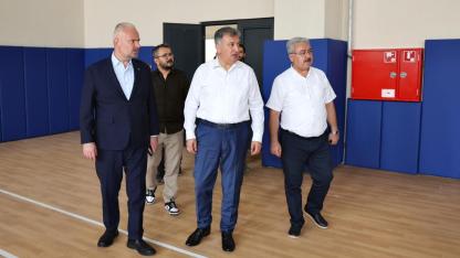 Menemen'in yepyeni gençlik merkezi için geri sayım başladı