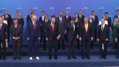 NATO Zirvesi’nde beyaz ayakkabı detayı dikkat çekti