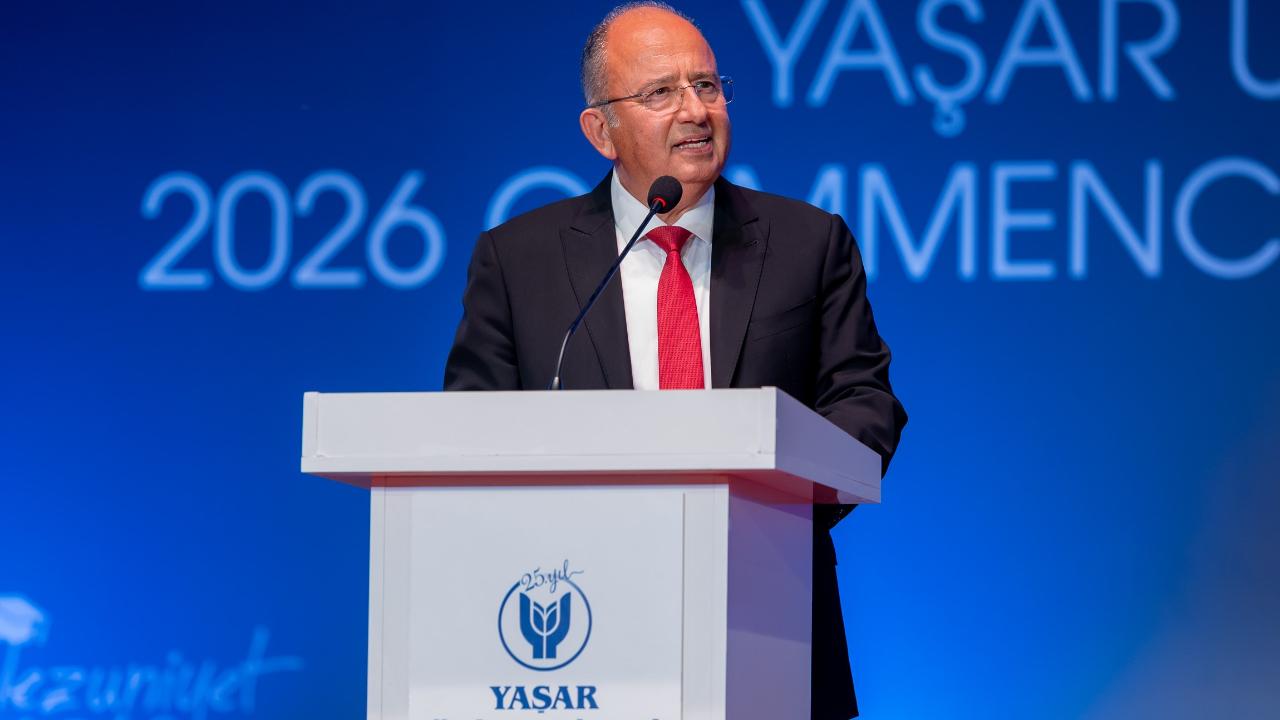 Yaşar Üniversitesi'nde mezuniyet coşkusu
