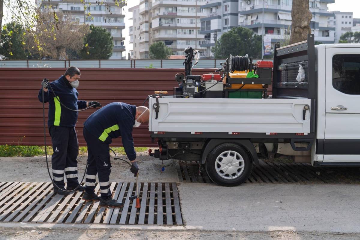 İzmir’de sivrisineğe karşı dev mücadele