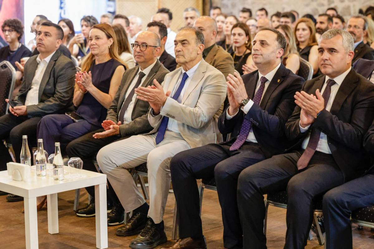 İzmir'in ulaşım geleceği ortak akılla şekilleniyor