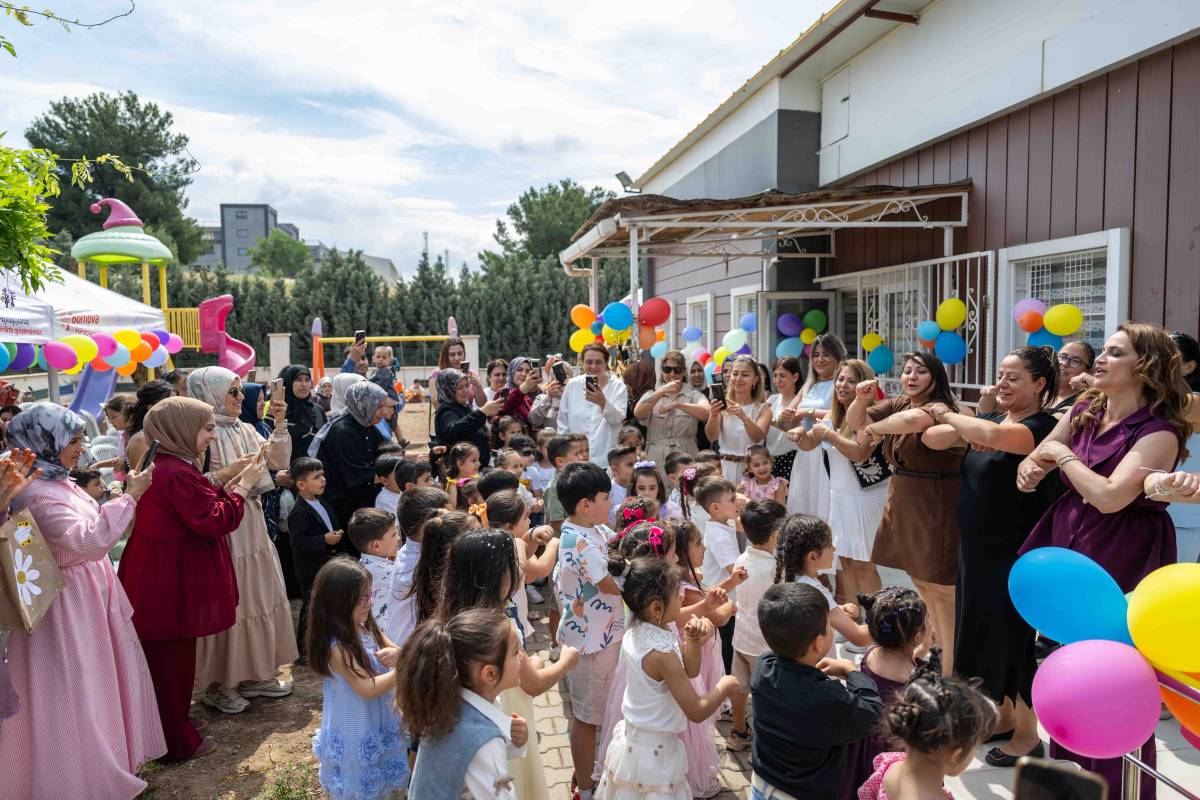 Bornova’da miniklerin belge coşkusu