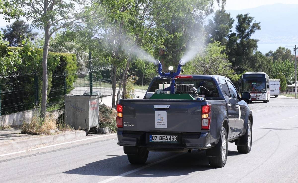Bayraklı'da yaz boyunca ilaçlama seferberliği