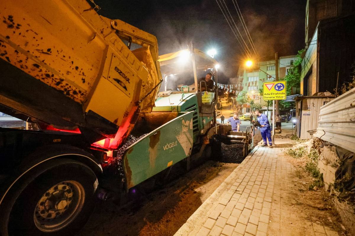 Konak Toros Caddesi yenileniyor