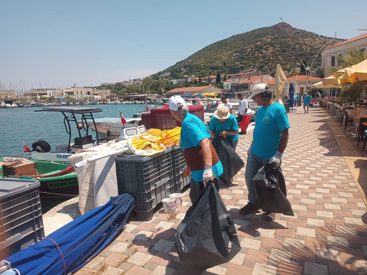 Yeni Foça’da denizden çıkanlar şaşırttı