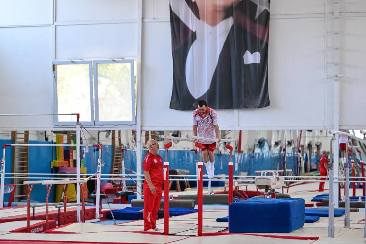 İzmirli özel sporcu Öztürk’ten tarihi başarı