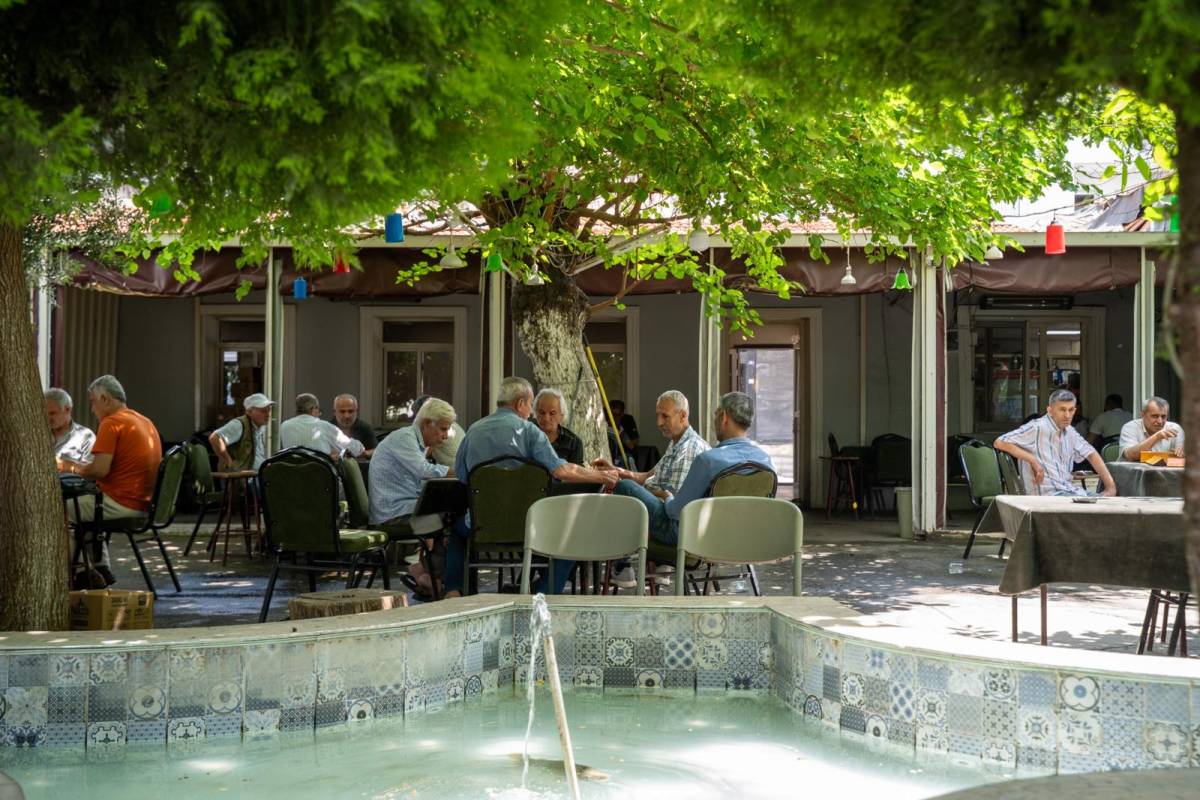 Tarık Dursun K.’nin izinde İzmir turu
