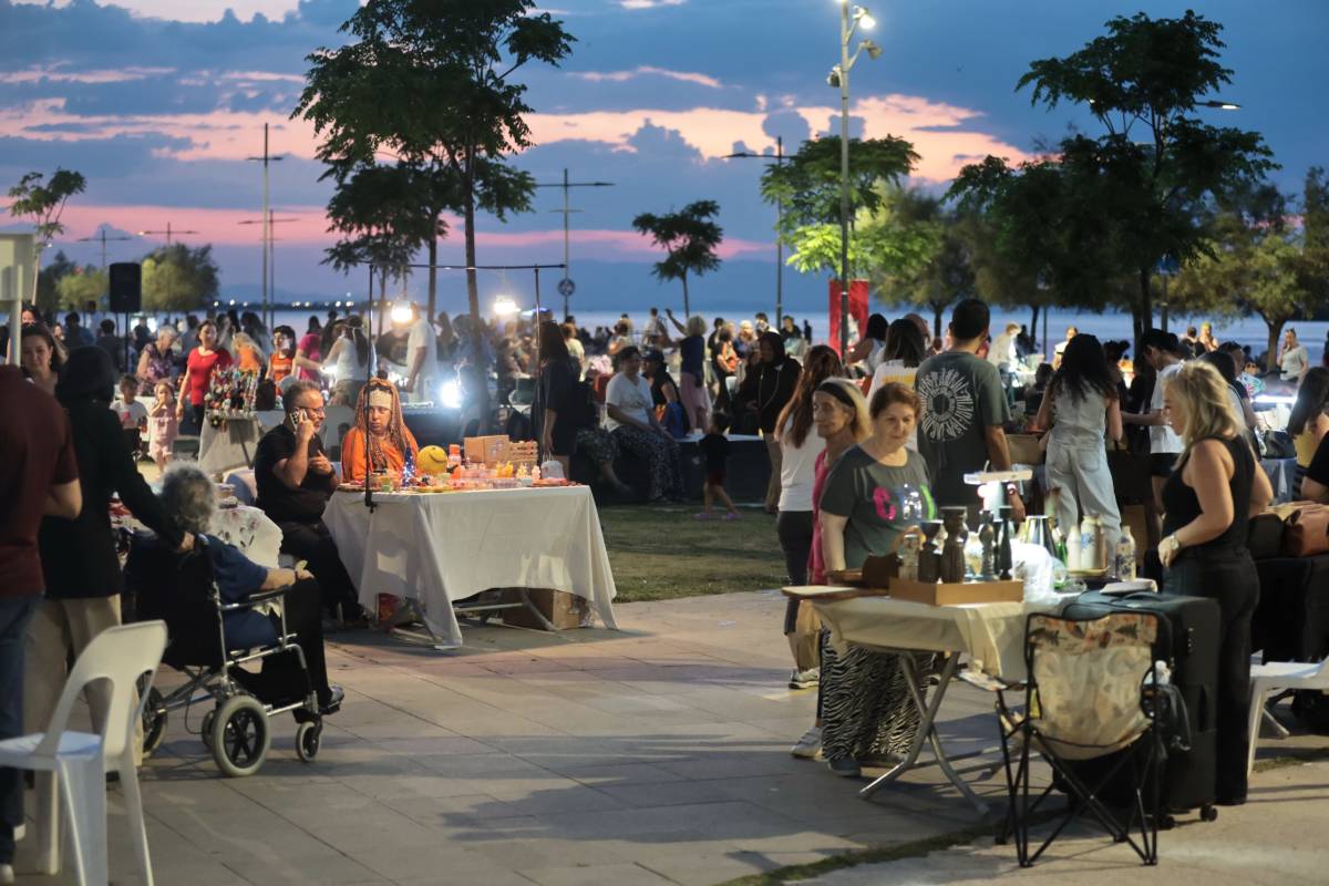 Karantina Meydanı kermesine kavuştu