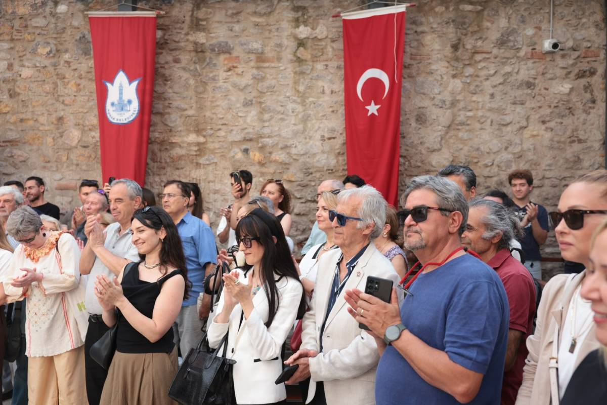 Kıllıoğlu Hamamı sanatla yaşamaya devam ediyor