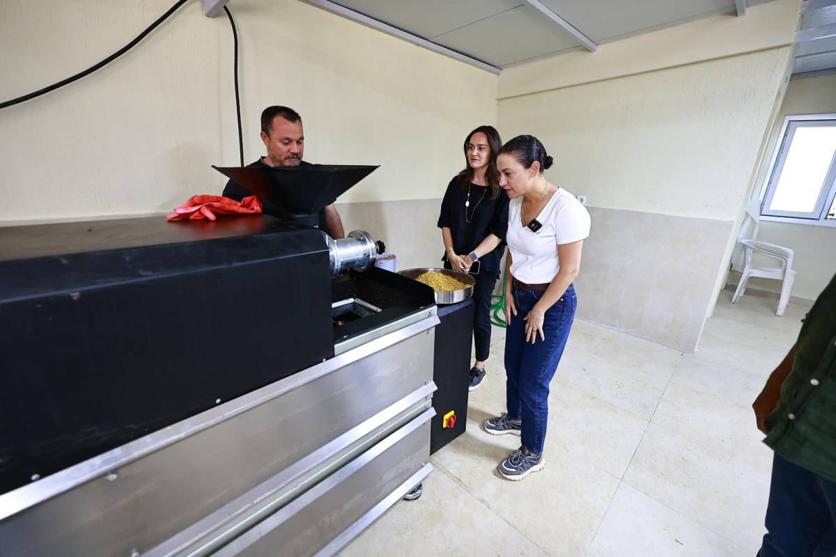Efes Selçuk’ta atık yemekler mama parkuruna, mamalar can dostlarına gidiyor