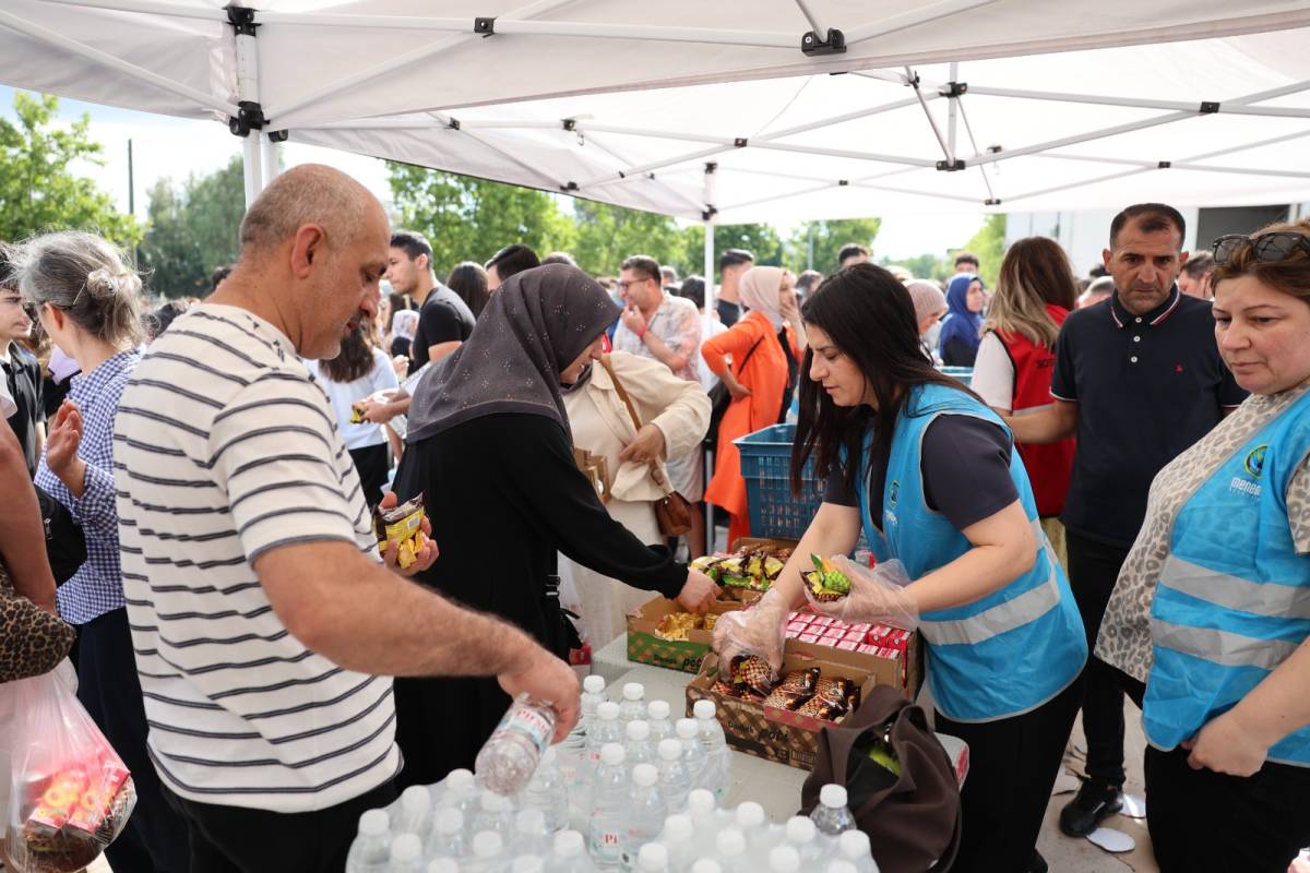 Menemen Belediyesi, YKS'de de öğrenci ve velilerin yanında