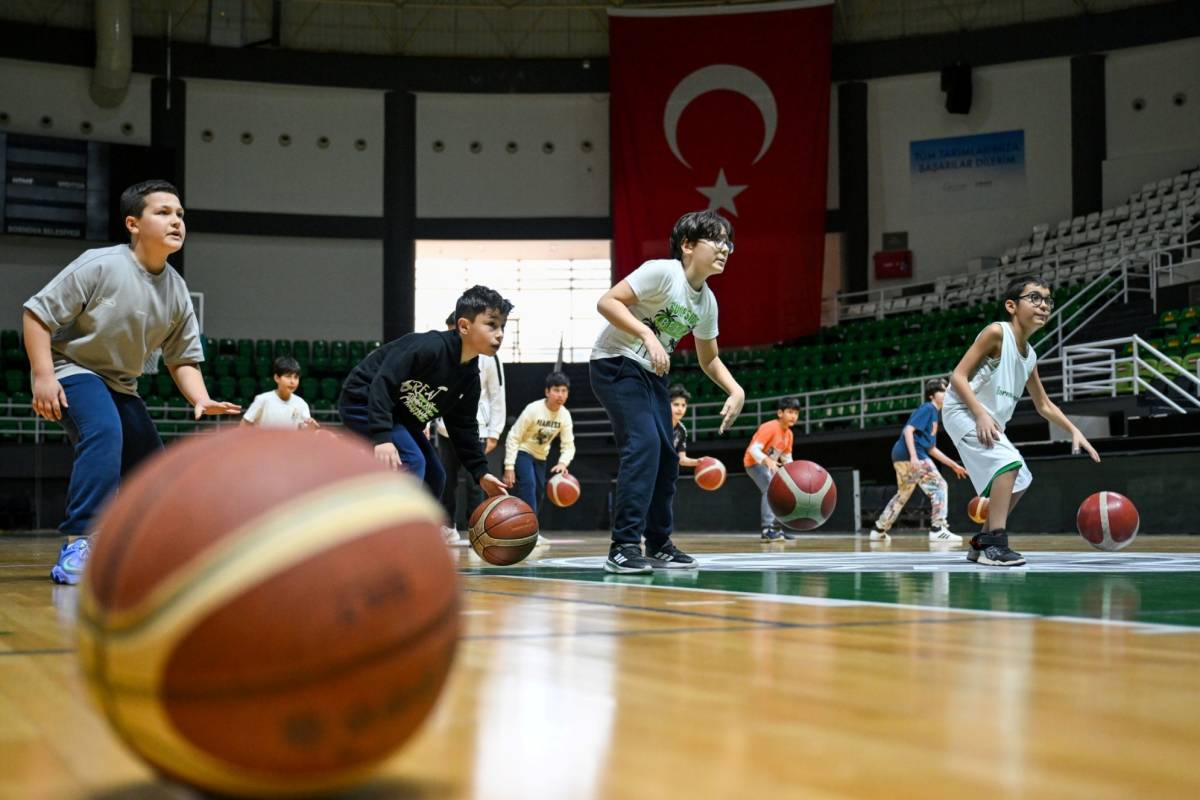 Bornova’da spor dolu bir yaz