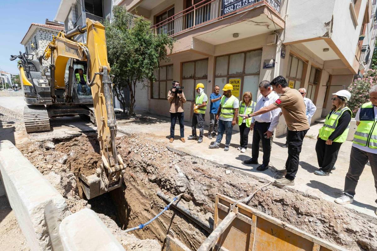 Başkan Tugay: Göz boyayan değil, sorun çözen işler yapıyoruz