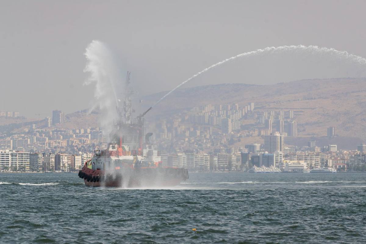 Kabotaj Bayramı’nda İzmir Büyükşehir Belediyesi’ne gurur