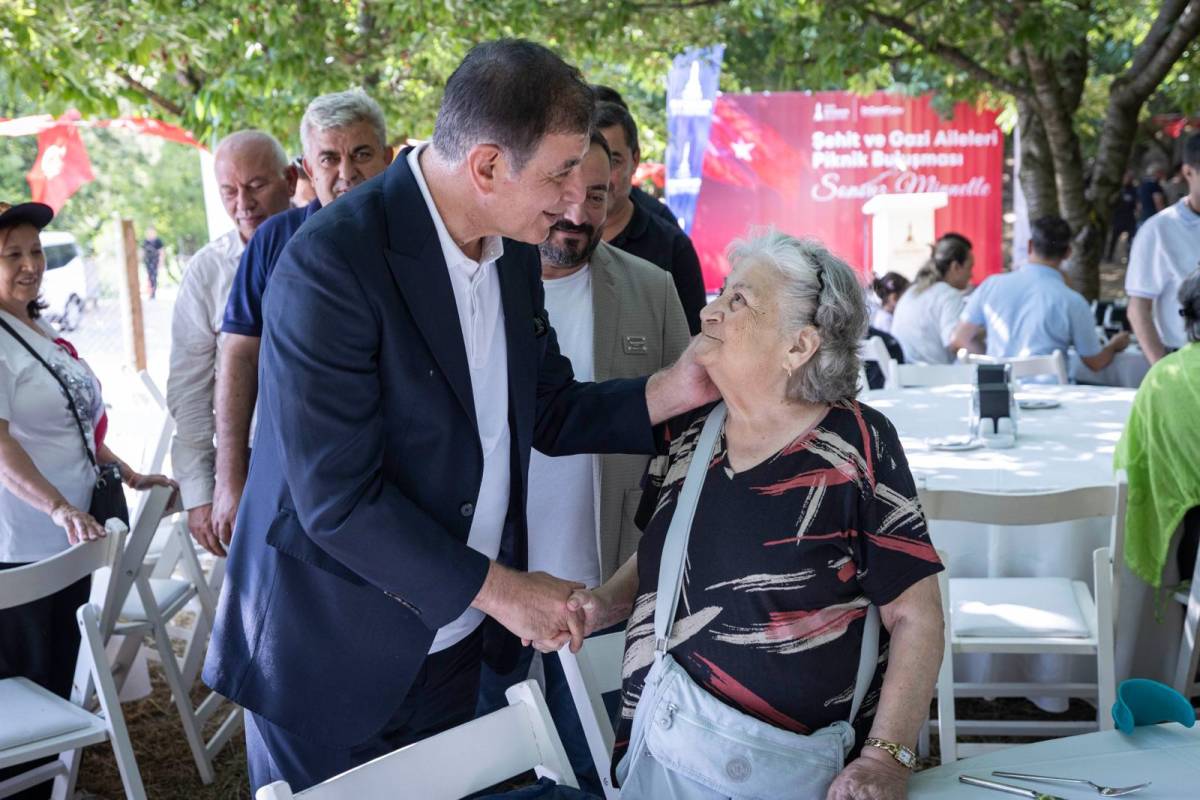 Başkan Tugay, şehit aileleri ve gazilerle buluştu