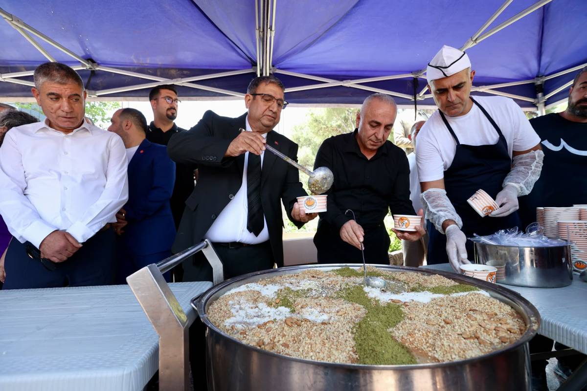 Buca’da aşure birlik ve beraberlik için karıldı