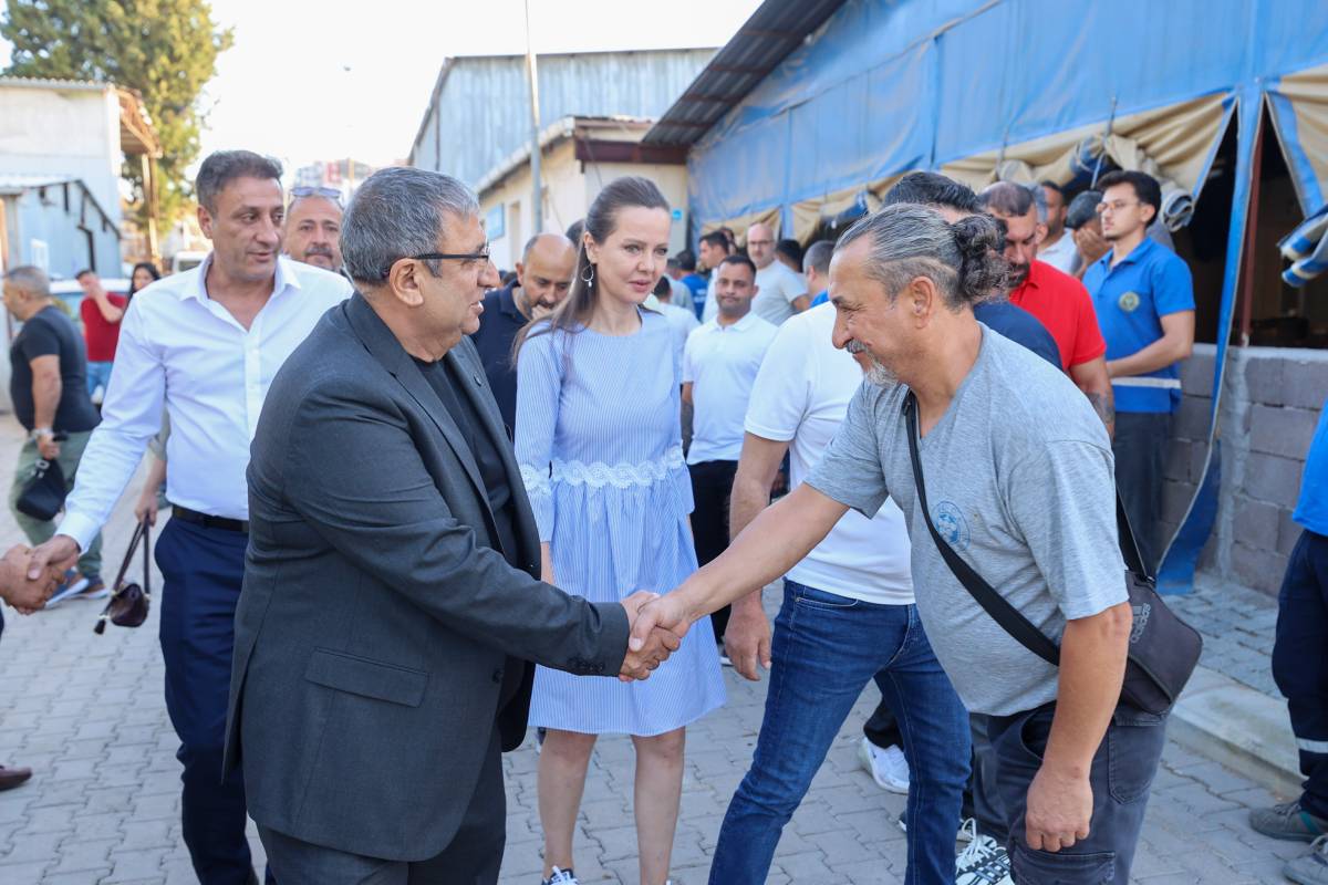 Başkan Vekili Benzer,  mesaiye Park Bahçeler şantiyesinde başladı