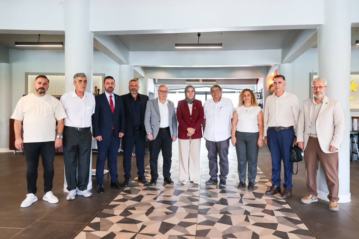 Başkan Vekili Benzer’den siyaset üstü adım