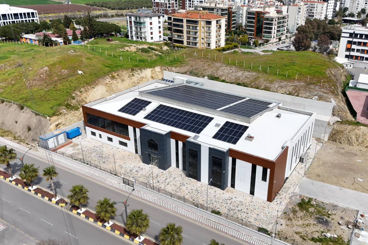 Menemen'in yepyeni gençlik merkezi için geri sayım başladı