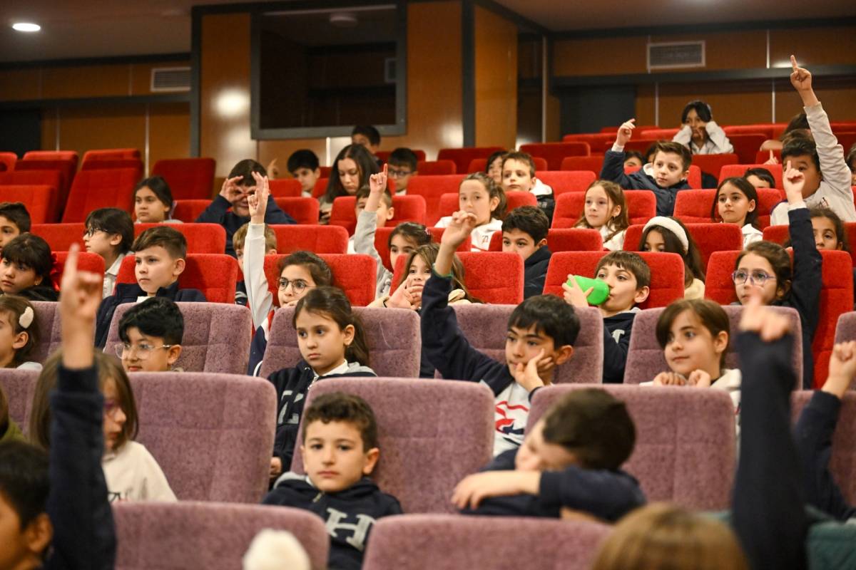 Bornova’da 2.489 öğrenci ile sağlık seferberliği